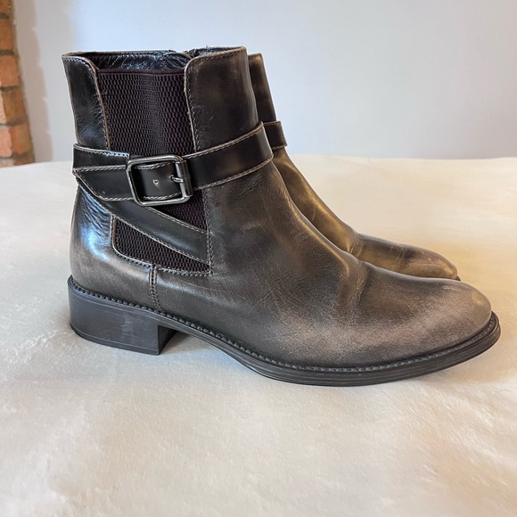 Aquatalia Shoes - Aquatalia Women’s Grey Leather Boots